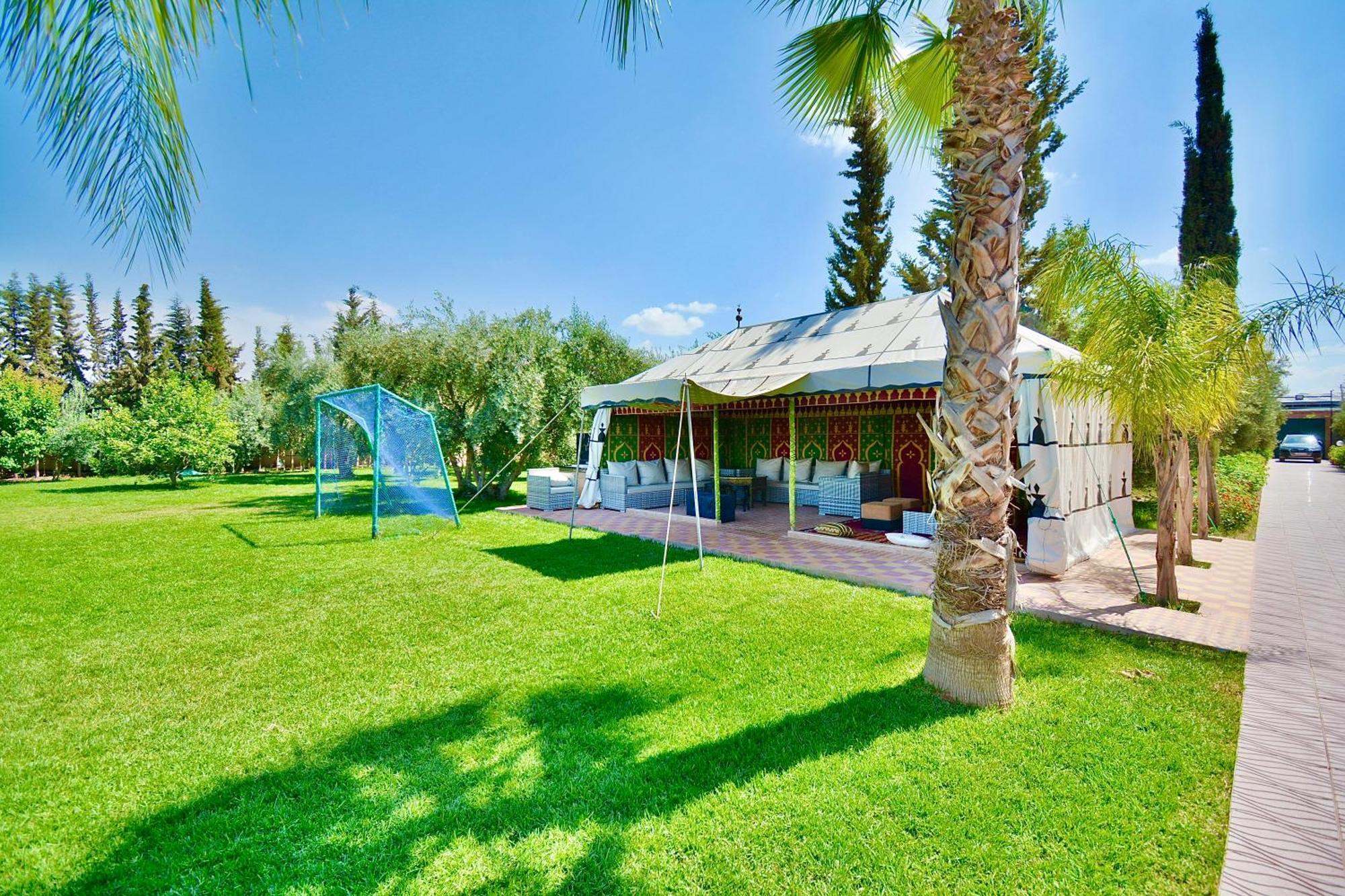 Ferme De Vacances Avec Une Grande Villa A Marrakech มาร์ราเกช ภายนอก รูปภาพ